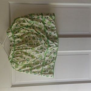 Adorable green floral cotton retro apron from 1950s